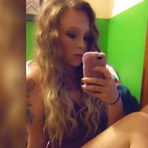 Meet your Posher, Holly